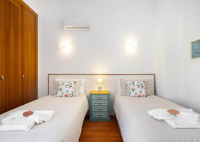 Дом отдыха Rosal House Албуфейра