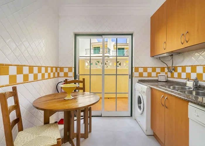 Дом отдыха Rosal House